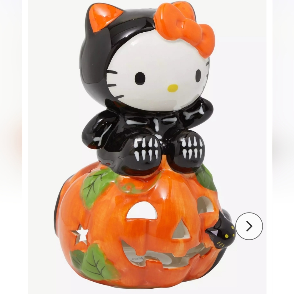 NIB Sanrio Hello Kitty Jack-O-Lantern tealight holder